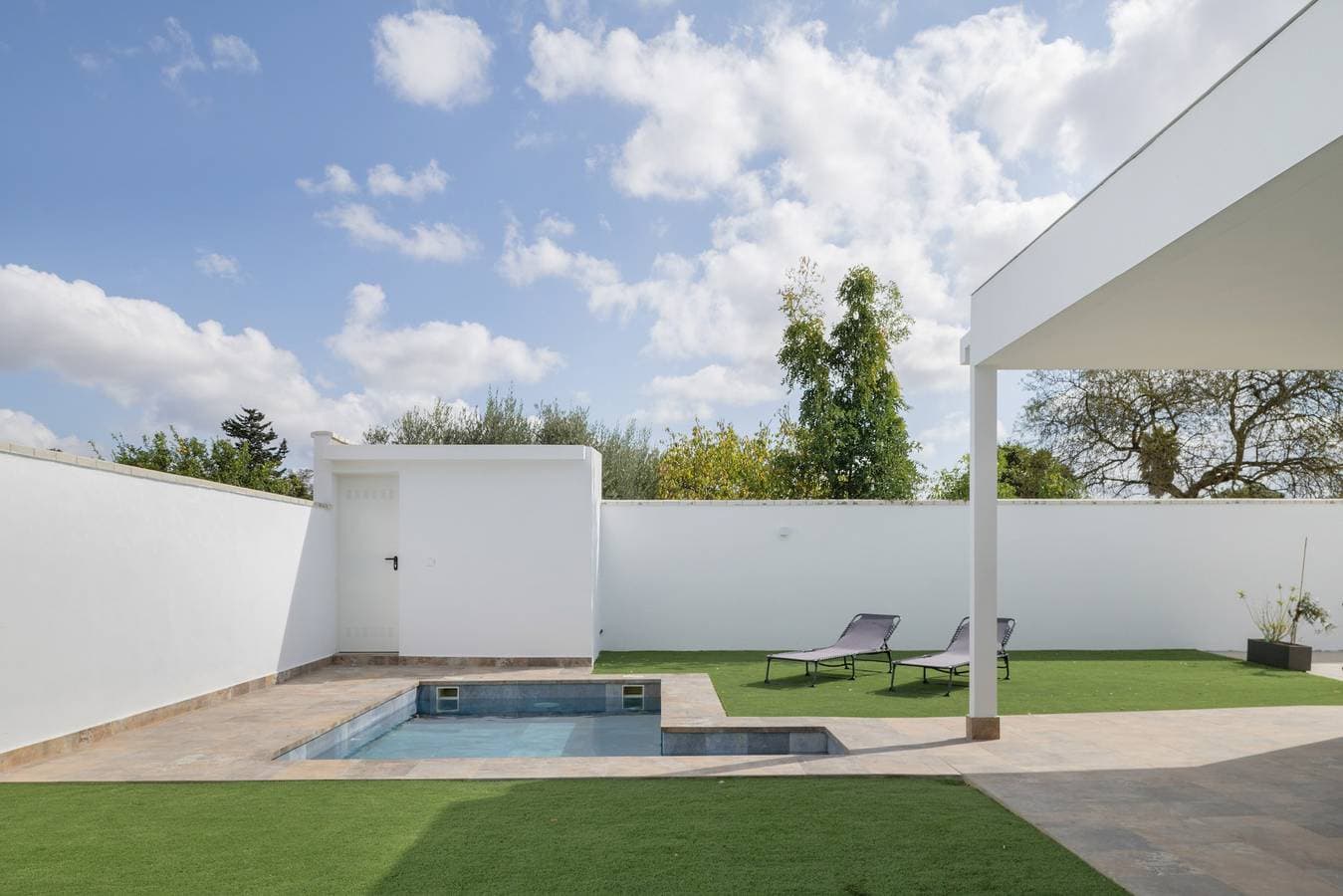 Foto 2 von 22: Ferienhaus 'Laruma' mit privatem Pool, privater Terrasse und WLAN