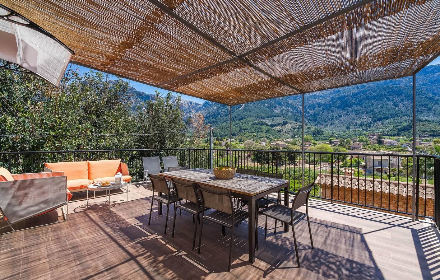 Foto 3 von 42: Gemütliche Wohnung im Stadtzentrum mit WiFi und AC, 1 km von Biniaraix entfernt
