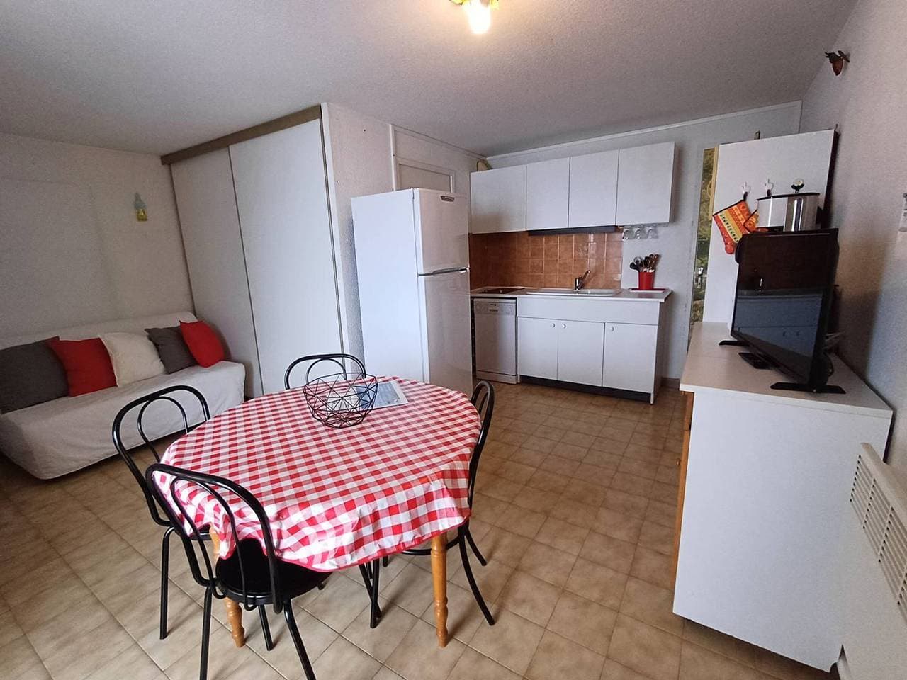 Foto 6 von 10: Angenehmes Studio mit Loggia und Haustiere erlaubt – Balaruc-les-Bains