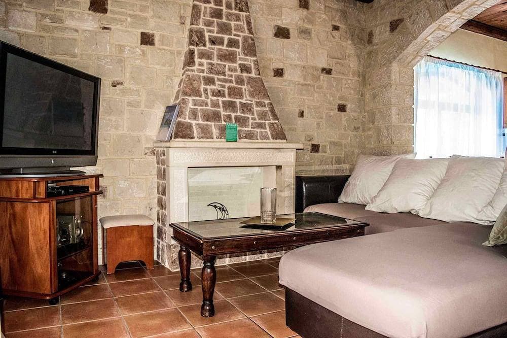 Foto 6 von 13: Niriides Villas | Amfitriti |  Villa 4-bedrooms with private pool