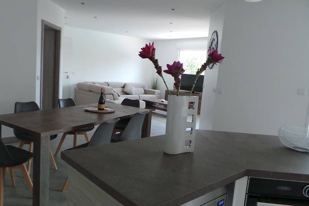 Foto 12 von 27: Saint Alban Auriolles, klimatisierte Villa mit privatem Pool für 6 bis 8 Personen