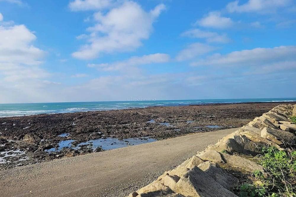 Foto 11 von 14: Tipoz'immo-Le Grand Grand 210 -view and direct access to the sea-pets accep