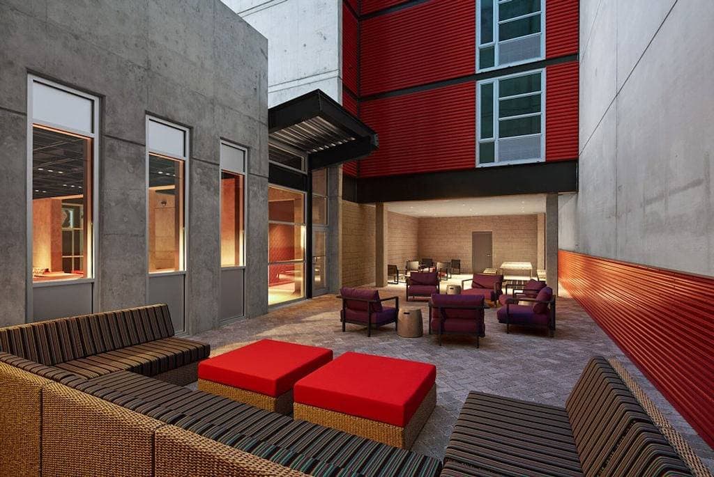 Foto 9 von 24: Ideal Lincoln Park Studio w/ W/D & Lounge, 2 blocks from L, by Blueground