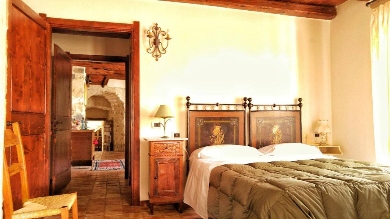 Foto 7 von 7: Double Room with Private Bathroom