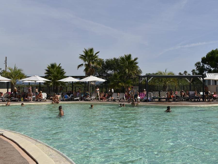 Foto 5 von 51: Camping De Saint Aygulf Plage - Mobilheim 5 personen - 3 Schlafzimmer - 5 Personen