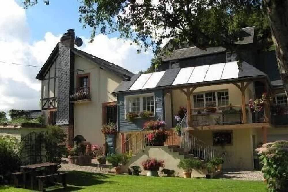 Foto 10 von 27: Ferienunterkunft im Garten eines Gasthofes in der Normandie bei Etretat-Yport