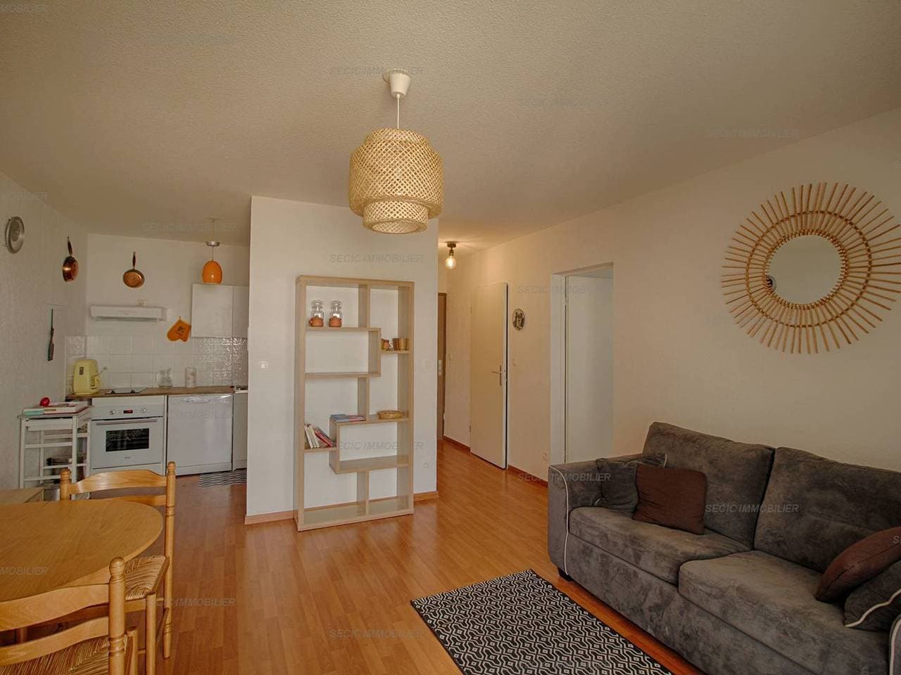 Foto 4 von 13: Appartement moderne 2 pièces avec terrasse et parking proche du centre d'Ajaccio