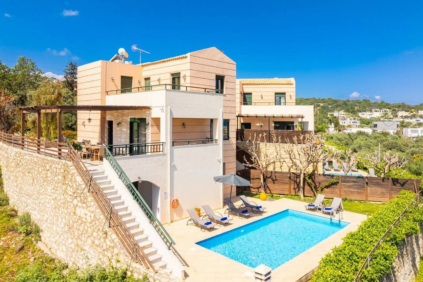 Foto 6 von 38: Villa für 7 Personen mit Balkon