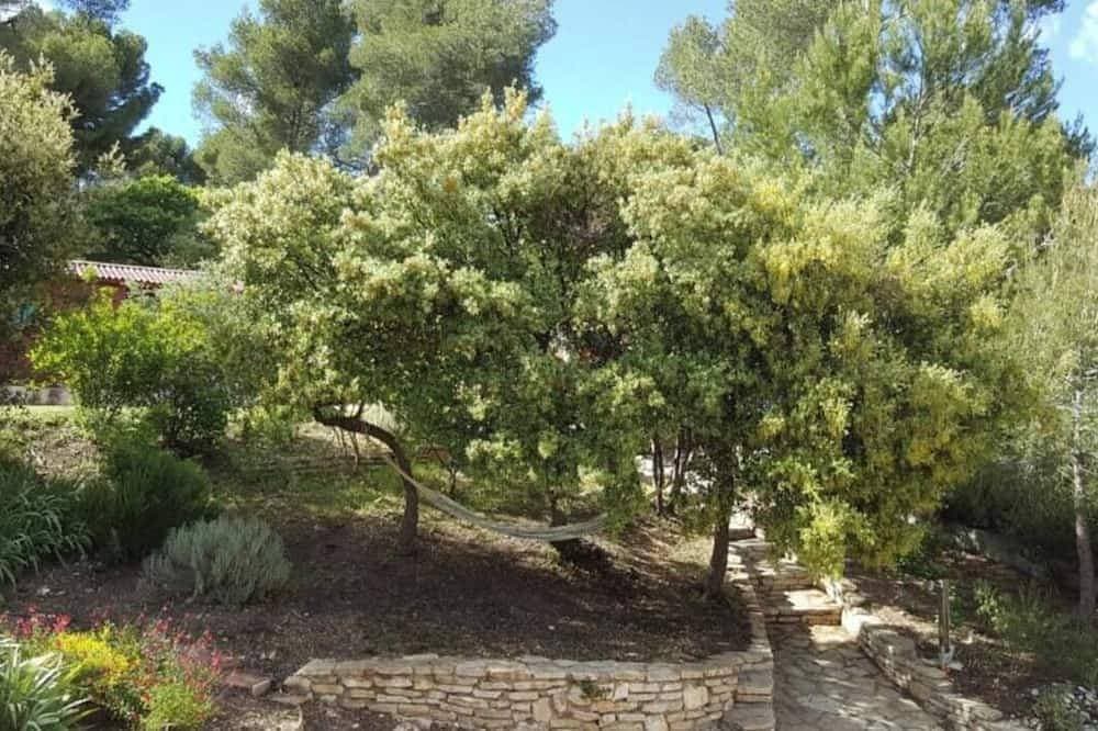 Foto 13 von 26: Large house 15 min from Aix en Provence and 30 min from Marseille and the beaches.