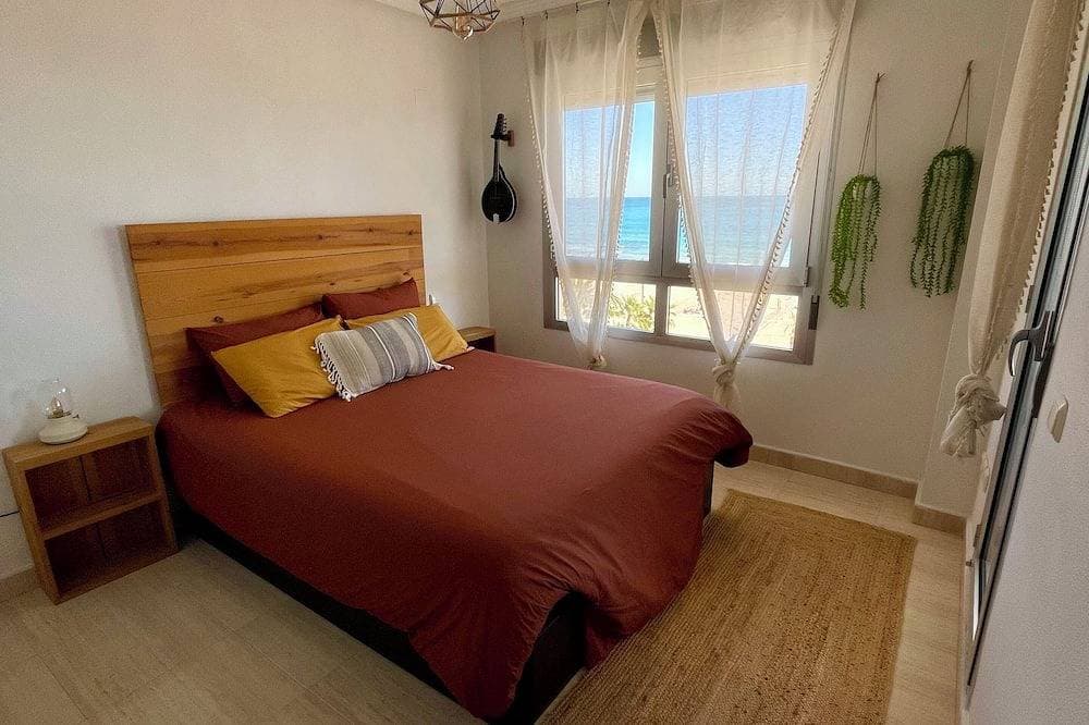 Foto 2 von 27: Apartment with spectacular views in 1st line of the beach of san juan