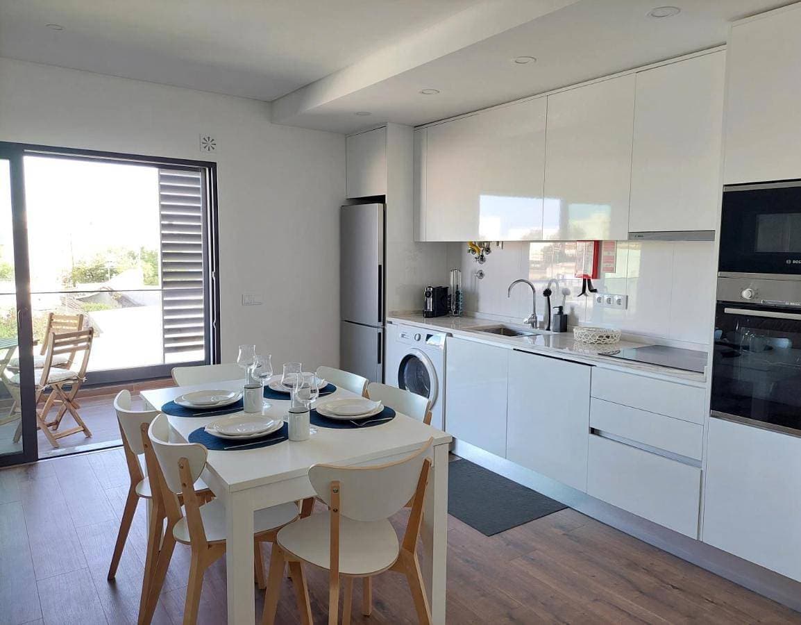 Foto 5 von 62: Two-Bedroom Apartment