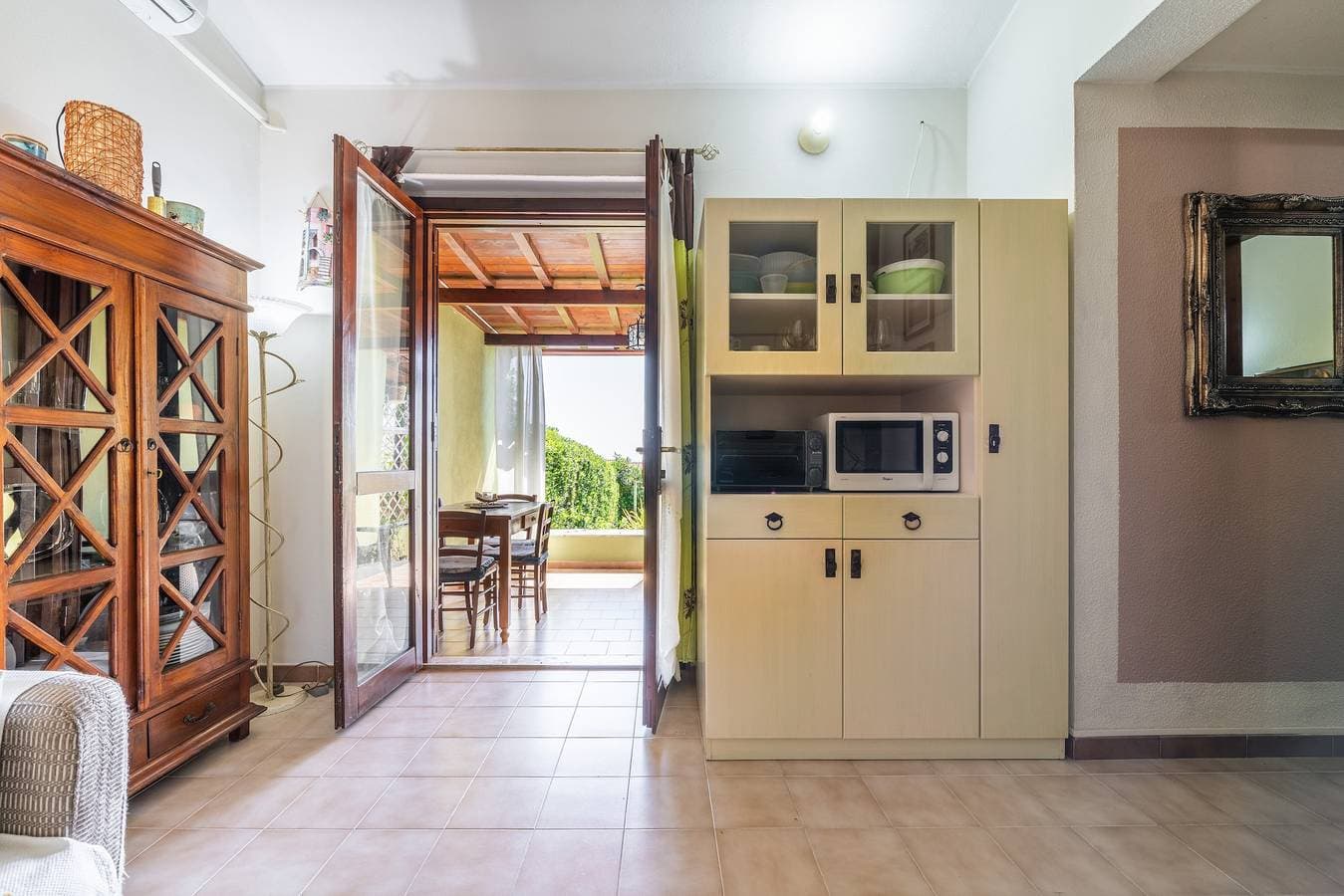 Foto 3 von 35: Ferienhaus 'Claudia' mit privater Terrasse, WLAN und Klimaanlage