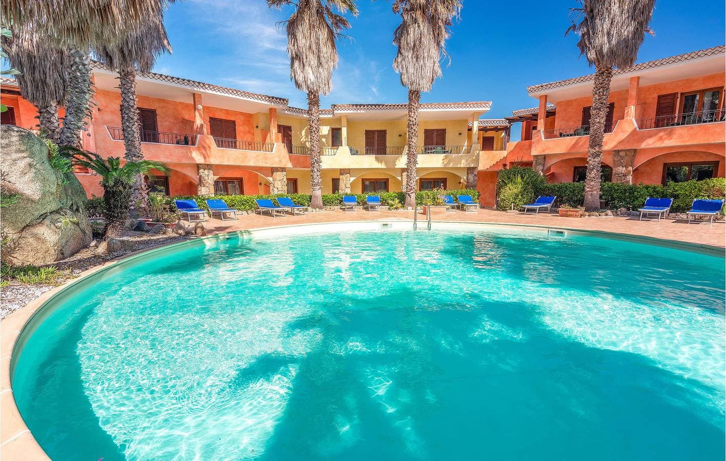 Foto 12 von 17: Gemütliches Strandapartment mit AC, Parkplatz, Küche, Pool und Internet - nur 2,5 km entfernt!