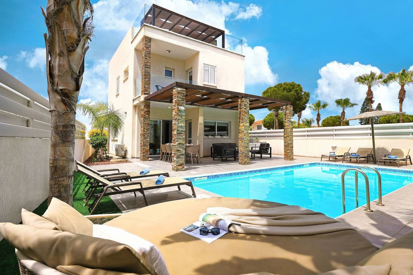 Villa 1