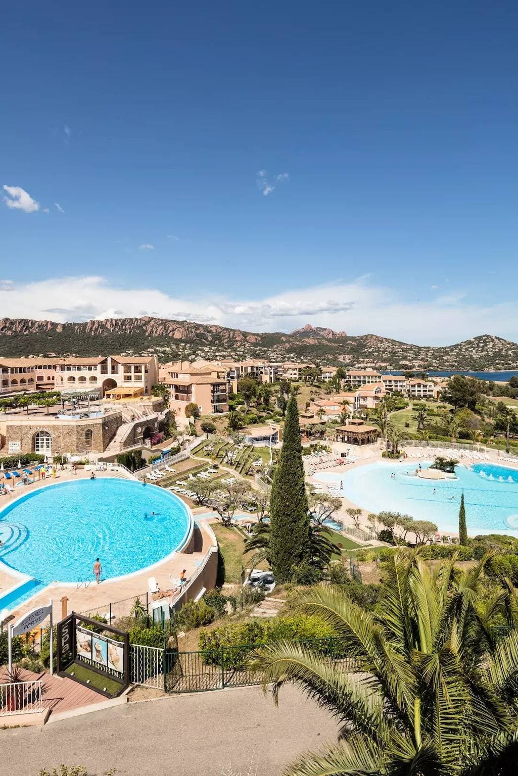 Foto 4 von 30: Studio Kabinenecke 4 Personen Klimatisierter Blick auf die Bucht und den Rastel von Agay
