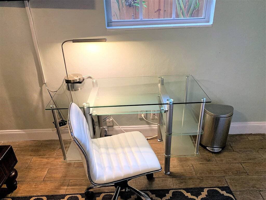 Foto 12 von 19: Ein sauberes, modernes Apartment mit Pool in einem sicheren Viertel von Fort Lauderdale.