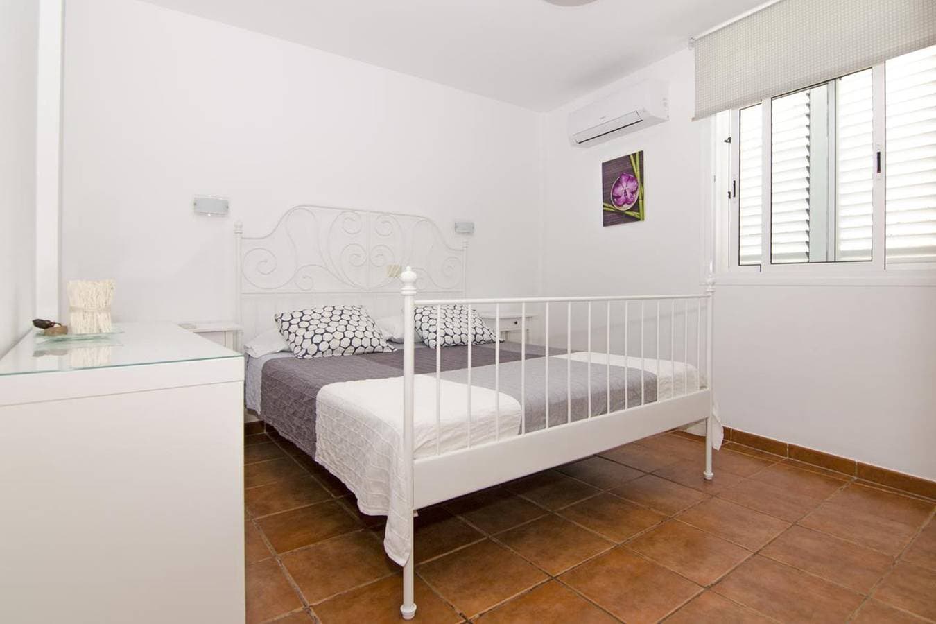 Foto 3 von 21: Charmantes Apartment in Puerto de Mogán - 80m², Berg- und Meerblick