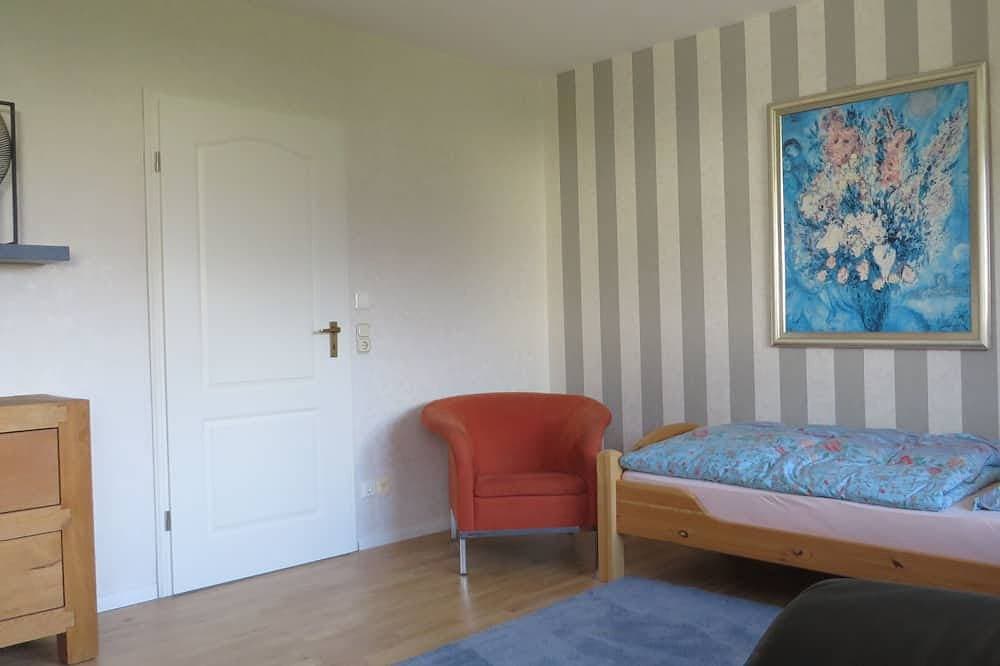 Foto 6 von 26: Traumhafte Ferienwohnung mit Terrasse, großen Garten und wundervoller Aussicht