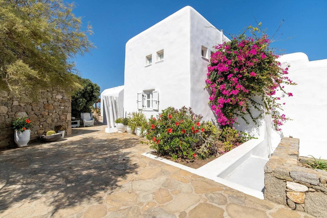 Foto 3 von 43: Margarita House Ornos – Stilvolles Haus mit Meerblick und Nähe zum Strand