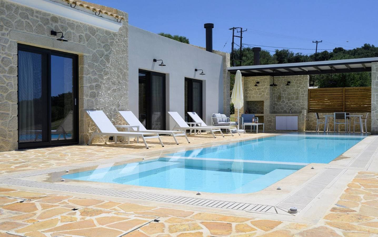 Foto 2 von 25: Villa für 6 Personen mit Garten
