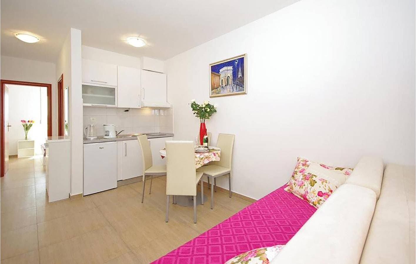 Foto 4 von 23: Gemütliche Ferienwohnung mit Meerblick, Pool, Parkplatz und Terrasse – 800 m vom Strand entfernt