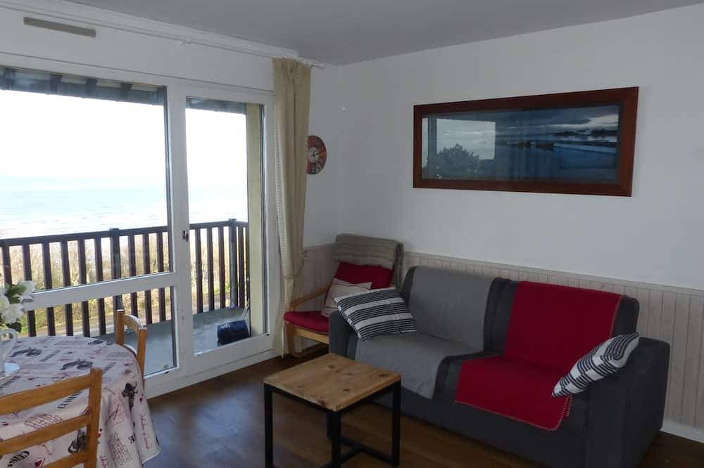 Foto 5 von 19: 2 Zimmer mit Meerblick auf kleinen Bäumen im normannischen Stil Residenz