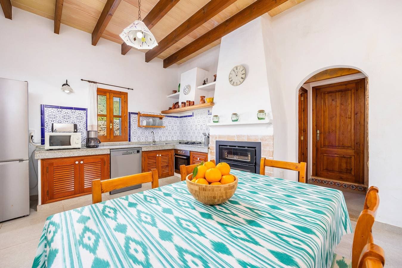 Foto 9 von 36: Villa 'Pascual Gran' mit Bergblick, privatem Pool und Wi-Fi