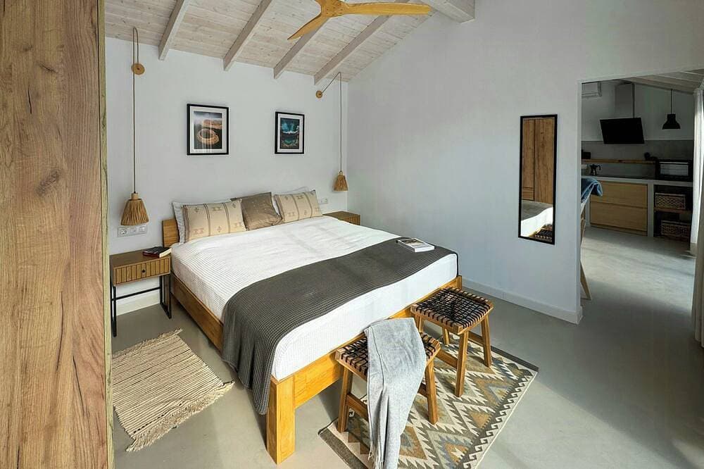 Foto 3 von 30: Eine Oase des Designs und der Ruhe mit Pool auf Lanzarote