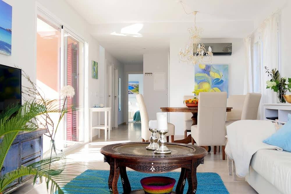 Foto 10 von 29: Neues mallorqinisches Ferienhaus - unverbaute Aussicht+ Privatpool