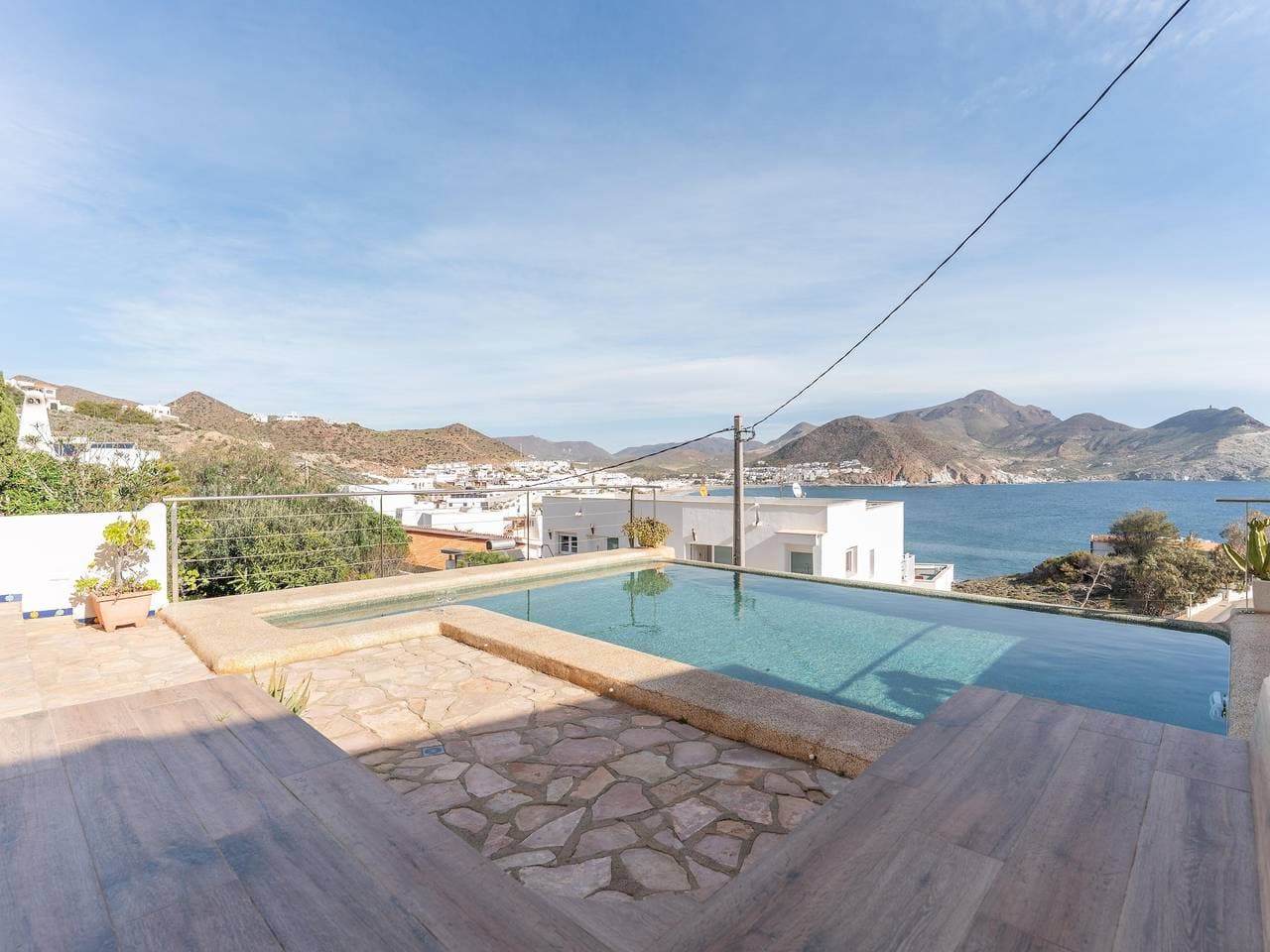 Foto 9 von 54: Küstenurlaub mit privatem Pool für 6