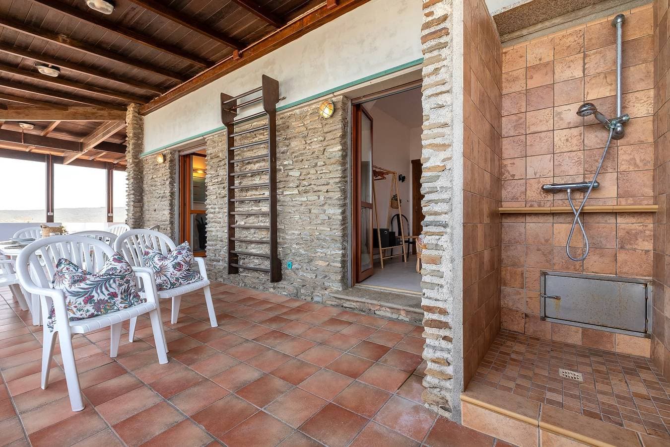 Foto 8 von 24: Ferienhaus 'Aura' mit Meerblick, privater Terrasse und WLAN