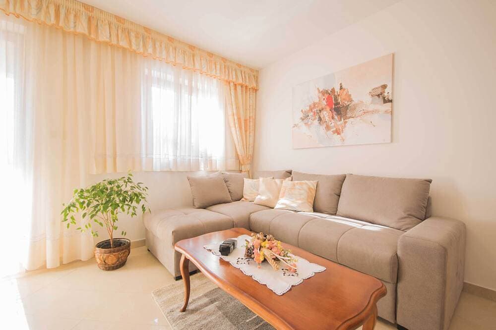 Foto 9 von 30: Ein luxuriöses Haus in einem ruhigen Dorf in der Nähe des Meeres