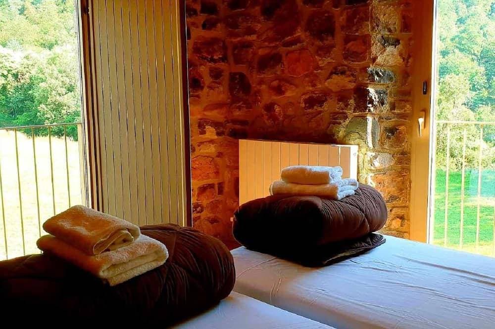 Foto 10 von 30: Das Hotel liegt in einem besonderen Pla D'Inter��s Natural, in der Nähe von Olot