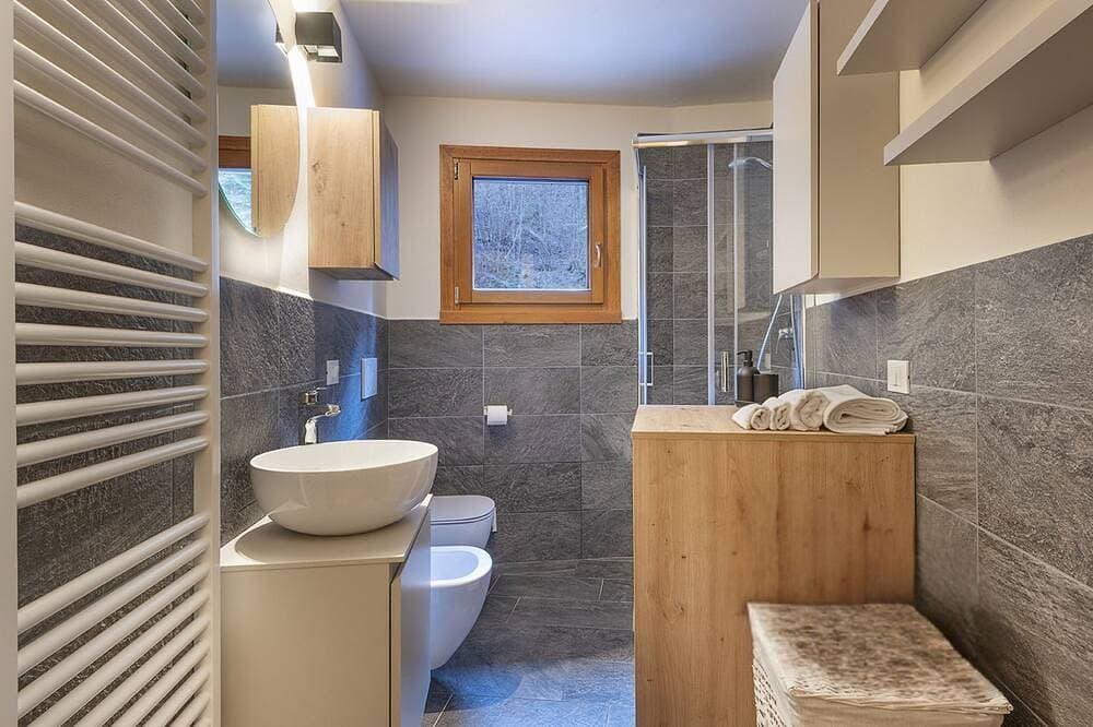 Foto 9 von 30: AlpinWood - Zwei Schlafzimmer Wohnung, Schläft 5