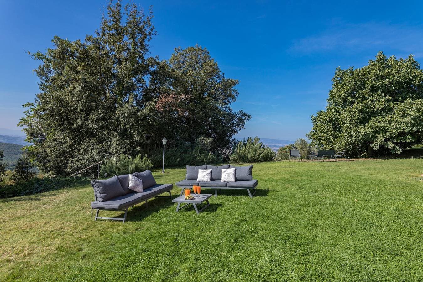 Foto 13 von 44: Villa für 8 Personen mit Pool