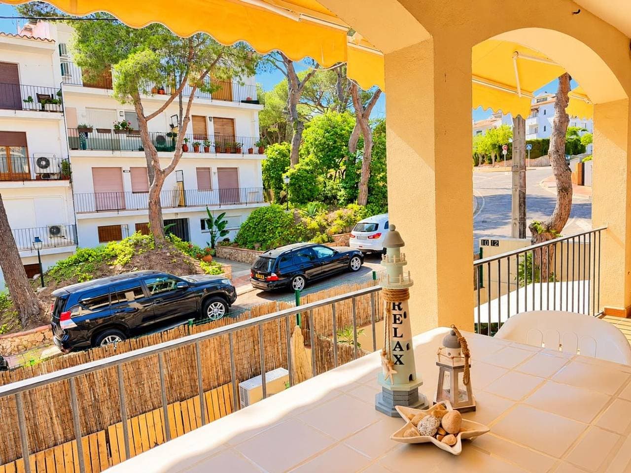 Foto 1 von 14: Neu renovierte Wohnung, 1 Min zum Strand, ruhig, 2 Schlafzimmer, Terrasse, Wi-Fi