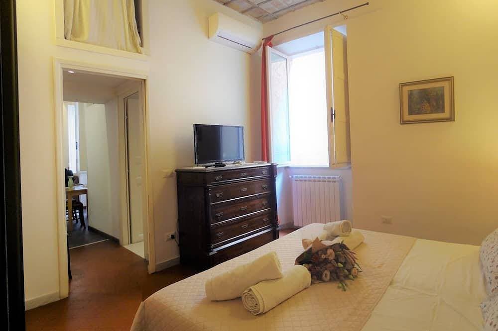 Foto 5 von 30: Historisches Zentrum von Rom Trastevere-Piazza Navona, Komfort, Klimaanlage, WiFi, Netflix TV