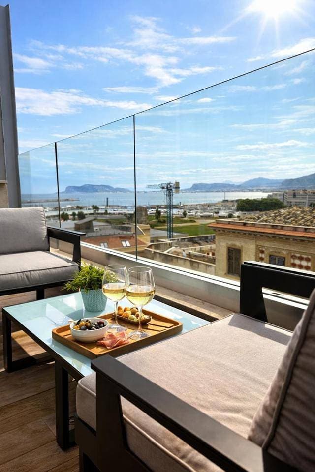 Foto 9 von 17: One-Bedroom Apartment with Sea View and Terrace
