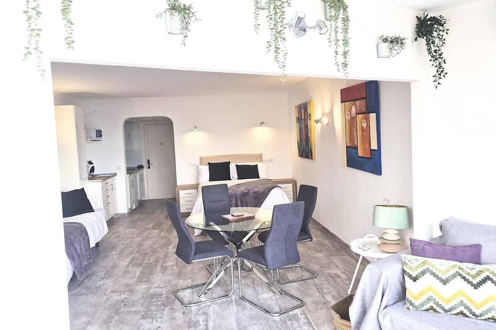 Foto 4 von 30: Beautiful Beachside Studio Apartment in La Cala De Mijas.The Perfect Location!
