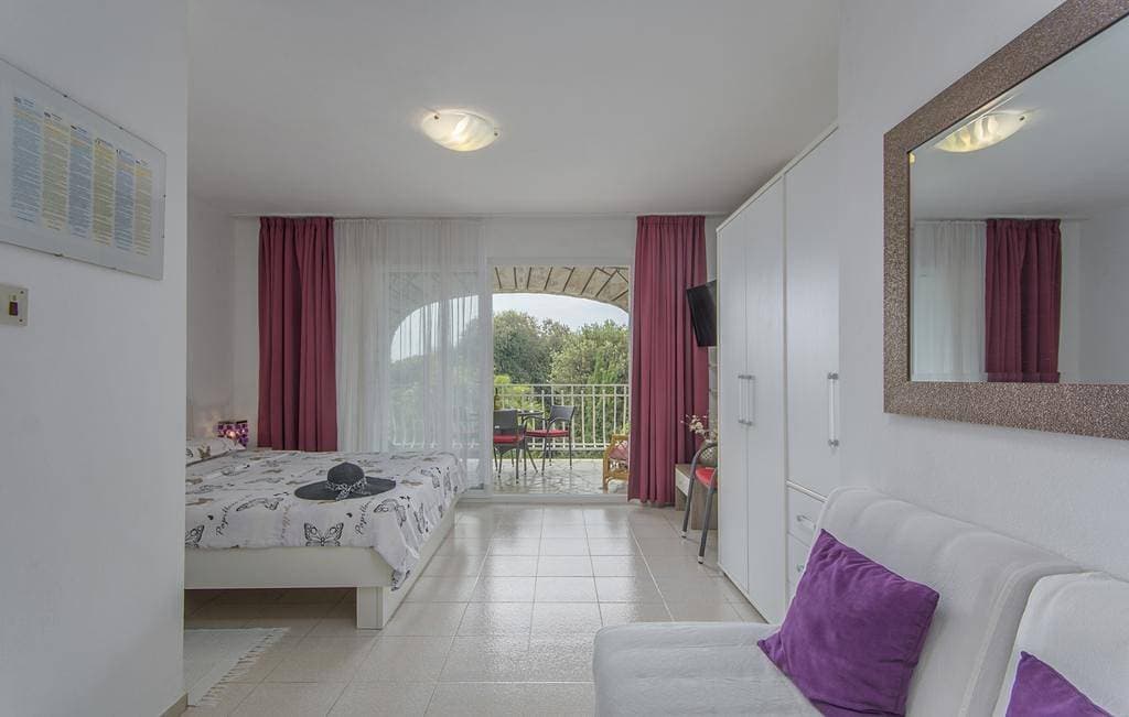 Foto 10 von 42: Studioapartment in Rovinj mit Terrasse, Klimaanlage, W-Lan, Waschmaschine (4686-5)