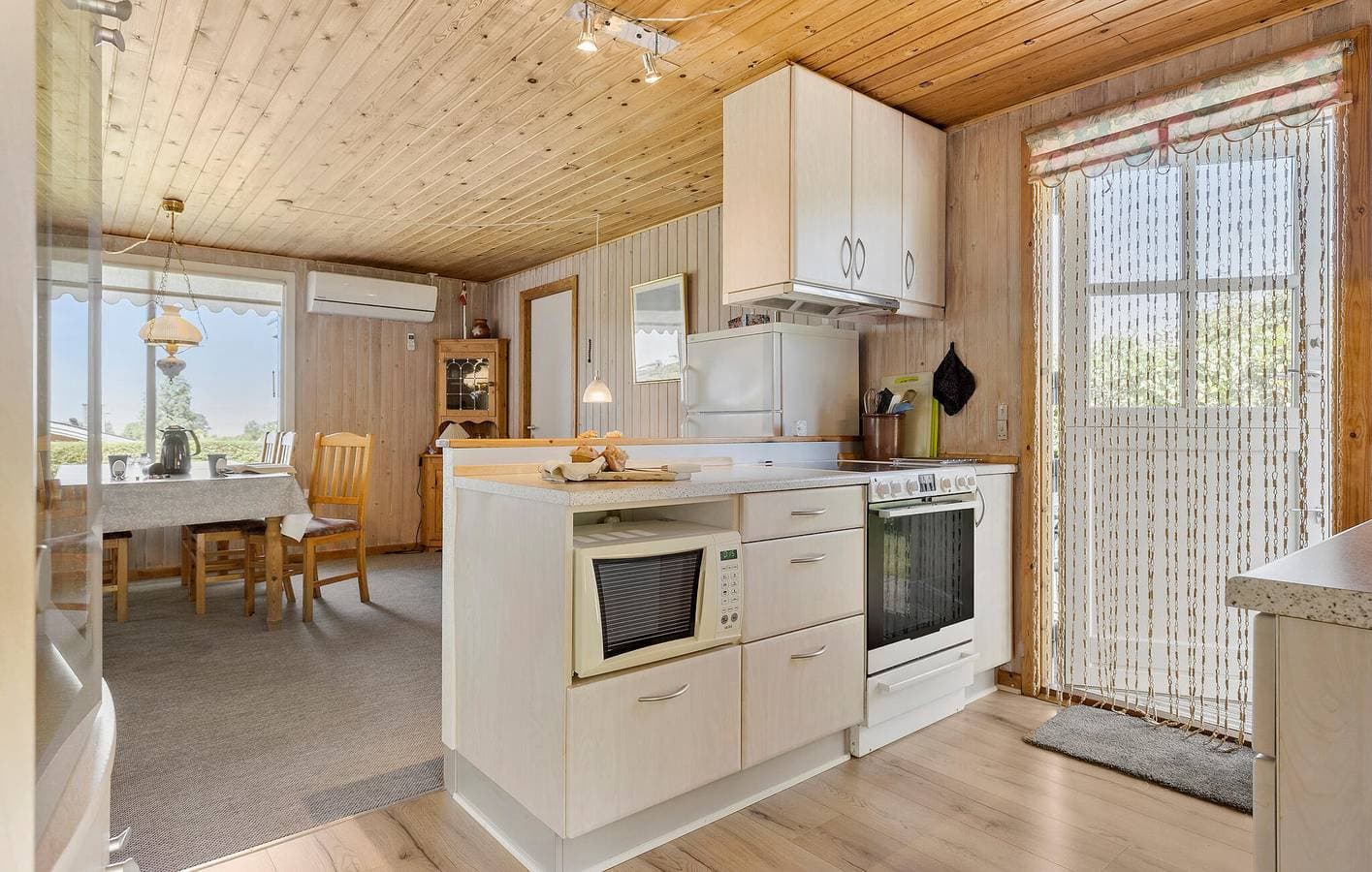 Foto 10 von 18: Ferienhaus für 6 Personen mit Terrasse