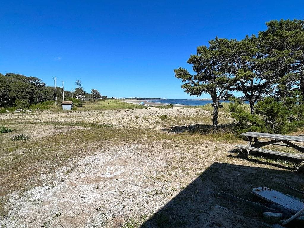 Foto 4 von 19: Driftwood Cottage just Steps to the Sandy Popham Beach!