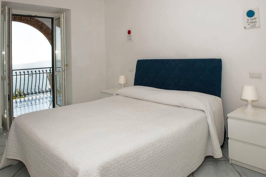 Foto 8 von 20: Ferienwohnung für 6 Personen mit Balkon/Terrasse