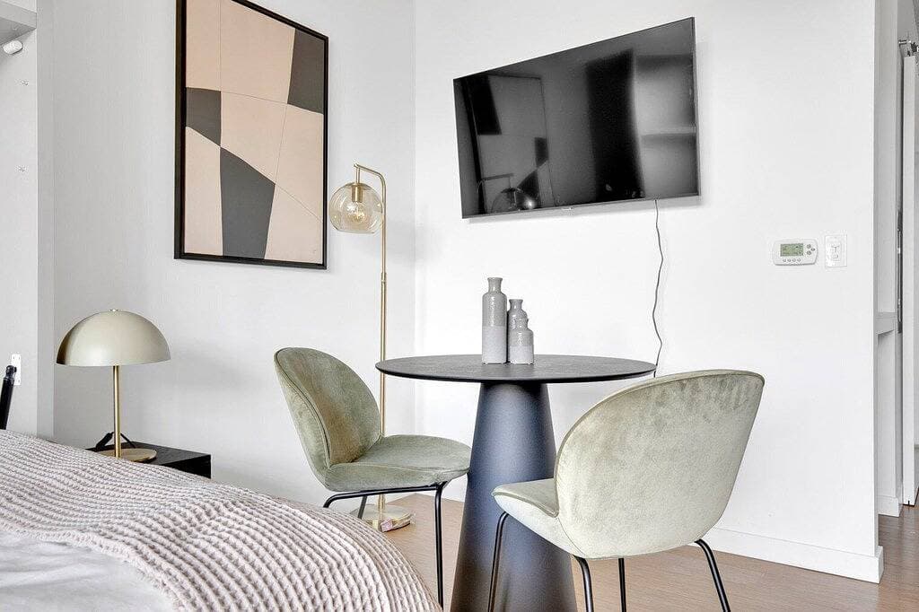 Foto 5 von 22: Hip Lincoln Park Studio w/ W/D & Lounge, 2 blocks from L, by Blueground