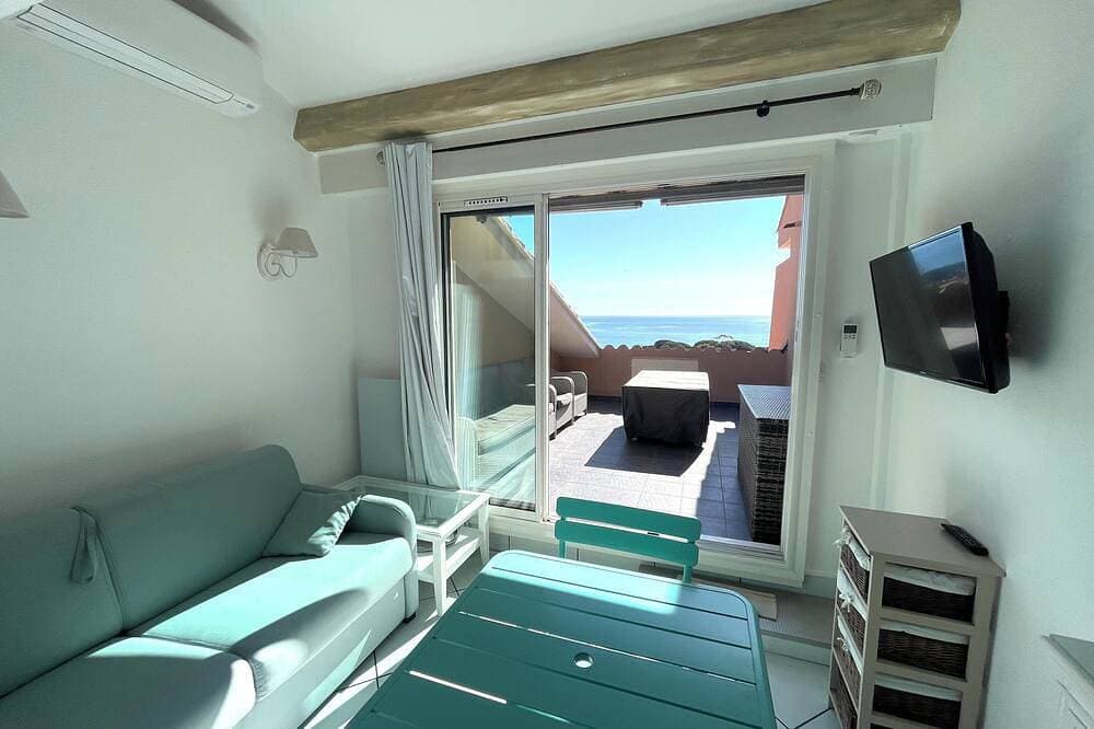 Foto 4 von 28: St Clair Du Lavandou Herrliche Terrasse mit Meerblick, 300 m feiner Sandstrand