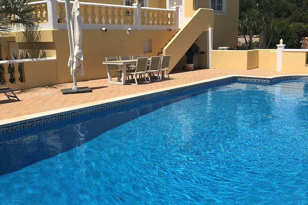 Foto 11 von 11: Wunderschöne Villa mit beheiztem Schwimmbad in Hügeln mit spektakulärem Ausblick