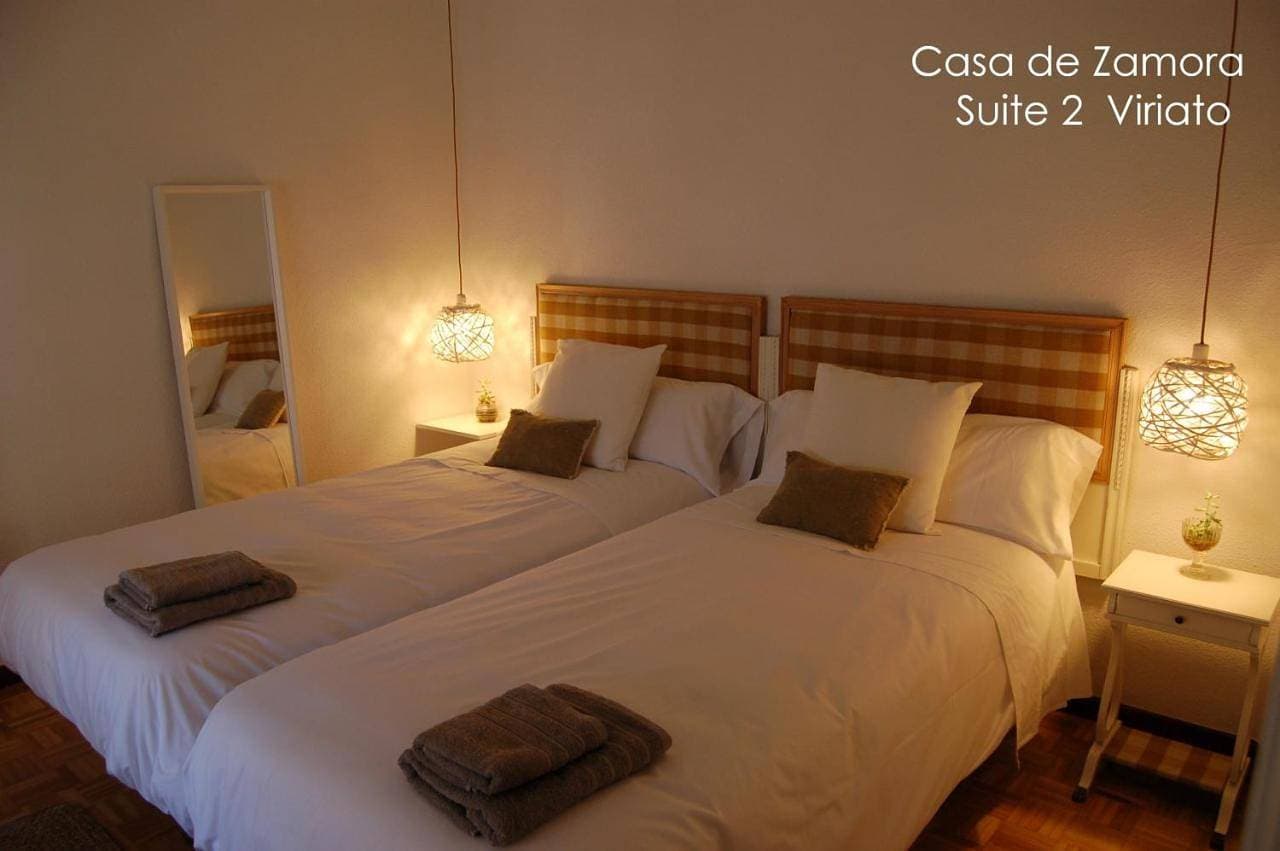 Foto 2 von 17: Double Room with Private Bathroom