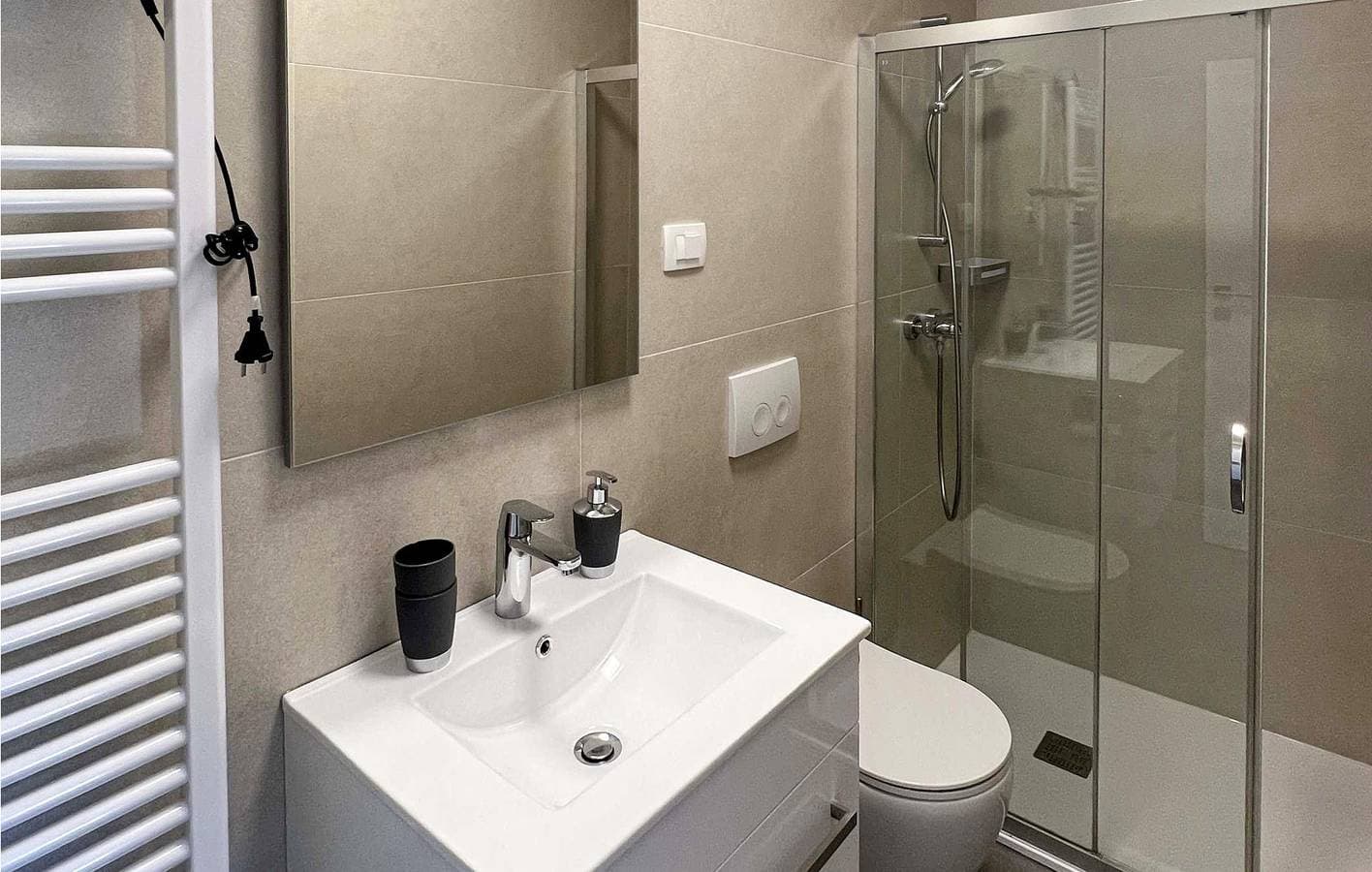 Foto 13 von 22: Gemütliche Ferienwohnung mit Meerblick, Terrasse, WLAN und Parkplatz, 400 m vom Strand entfernt