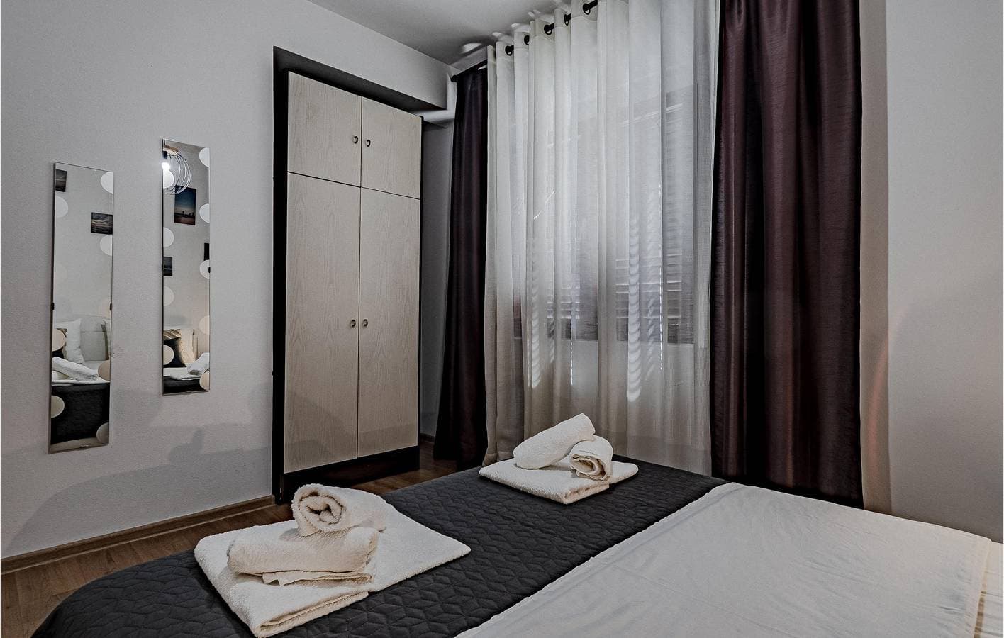 Foto 12 von 22: Charmantes Apartment mit einem Schlafzimmer, Meerblick, Terrasse und Parkplatz