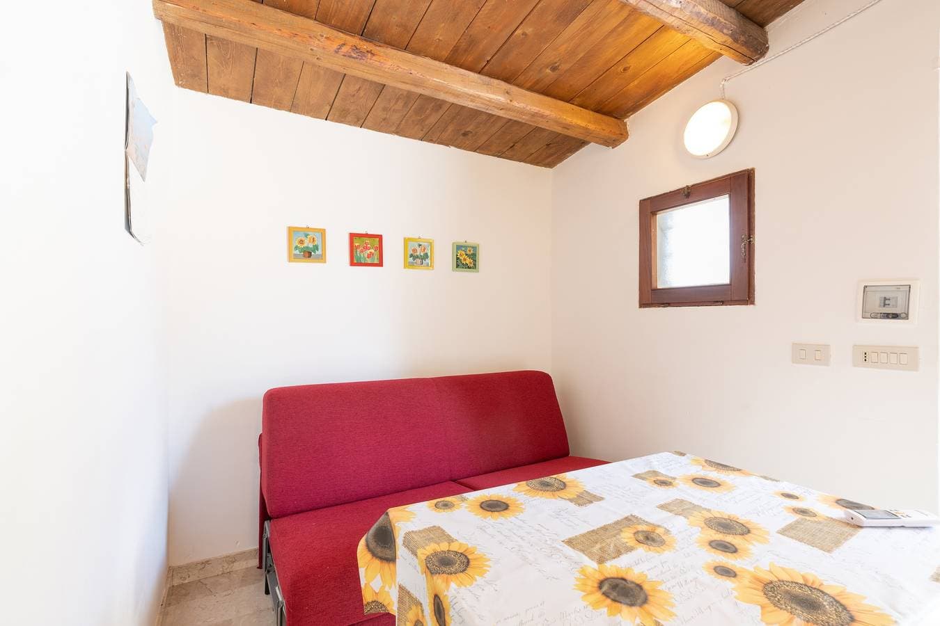 Foto 2 von 21: Ferienhaus „Villetta Nzina“ mit privatem Garten in Castellammare del Golfo
